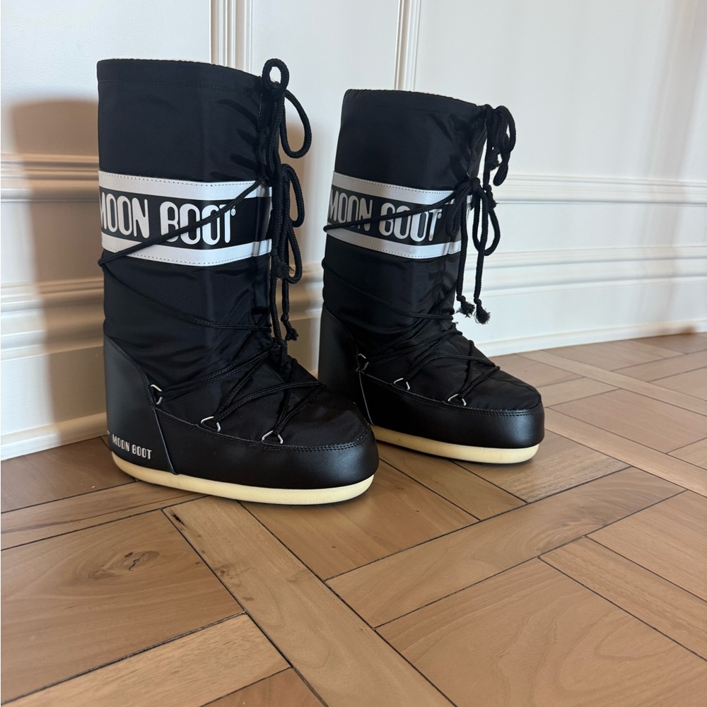 Moon Boot Black and White Winter Footwear